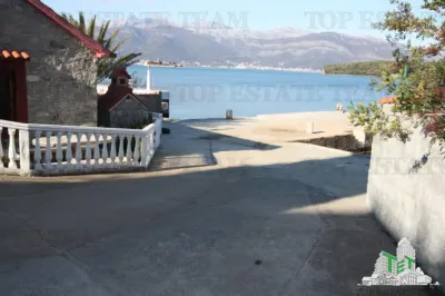 Teren de vanzare in Tivat Muntenegru - foto 1