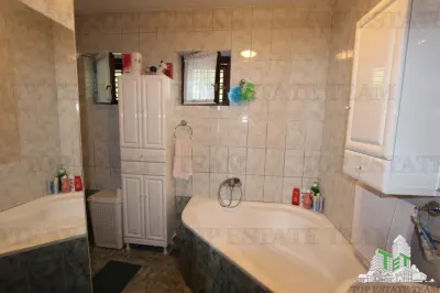 Villa for Sale in Herceg-Novi, Montenegro - foto 4