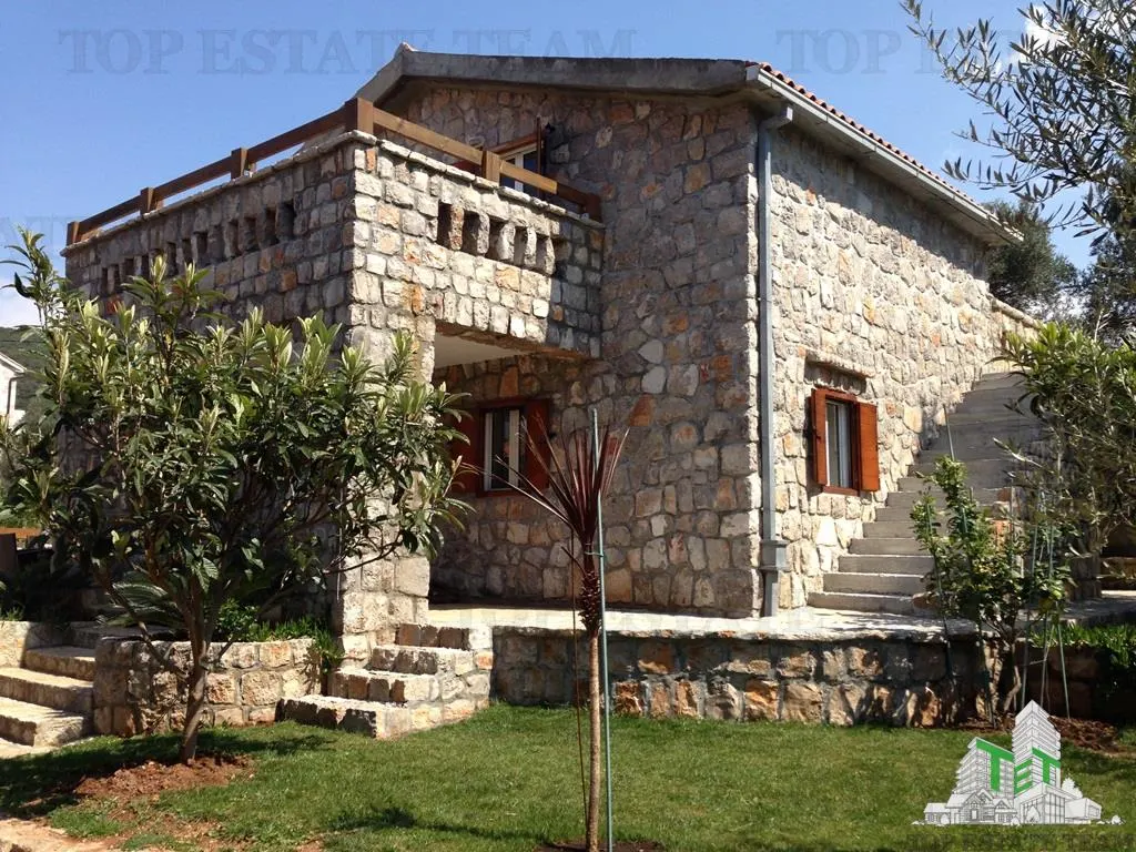 Villa for Sale in Herceg-Novi, Montenegro - foto 4