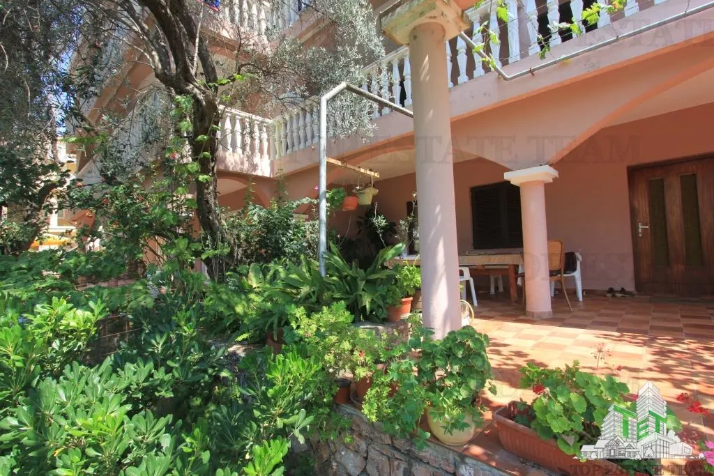 Villa for Sale in Budva, Montenegro - foto 1