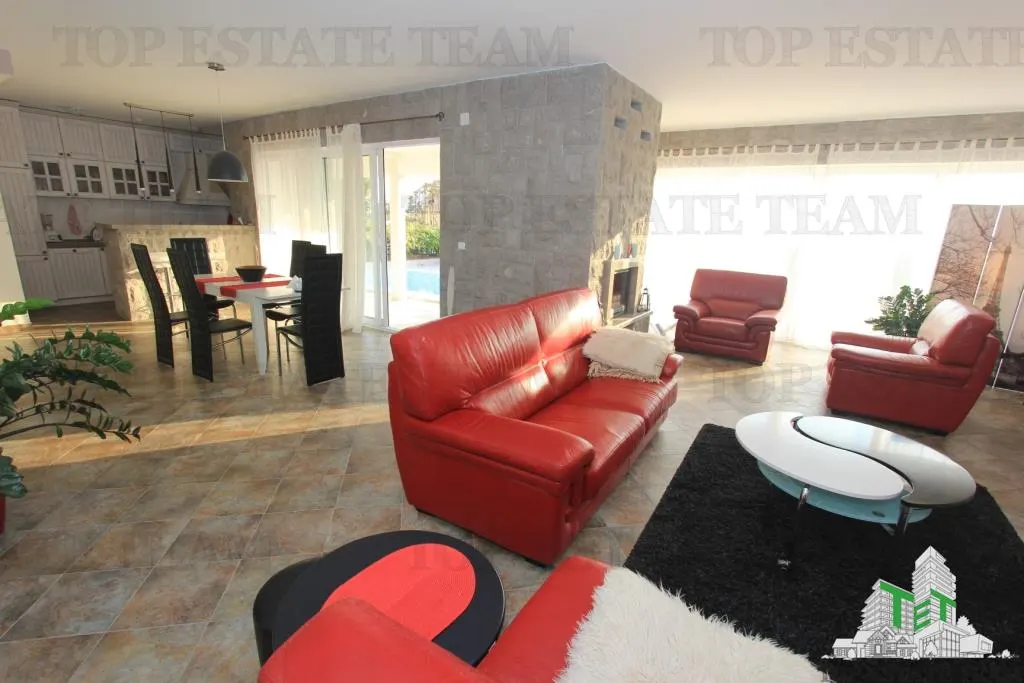 Villa for Sale in Budva, Montenegro - foto 11