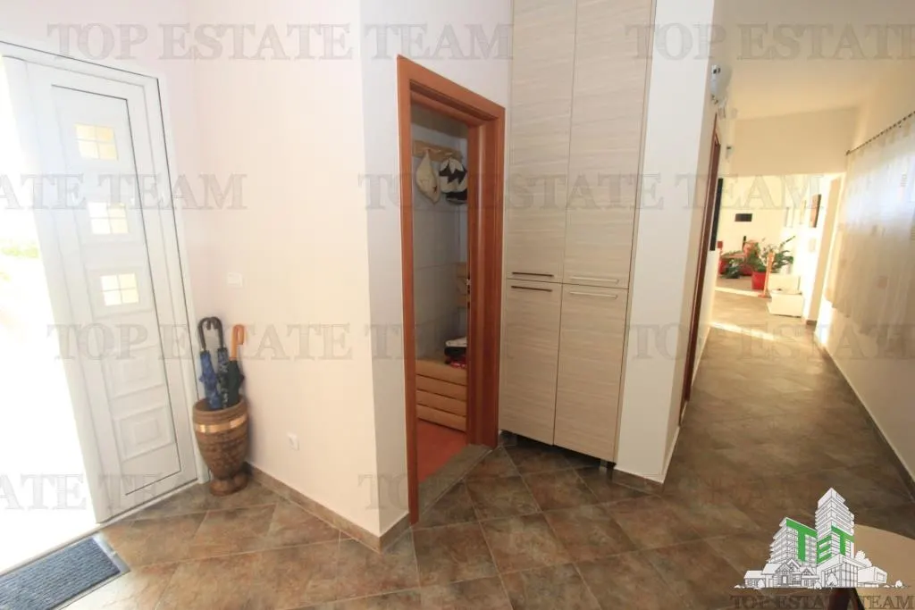 Villa for Sale in Budva, Montenegro - foto 6