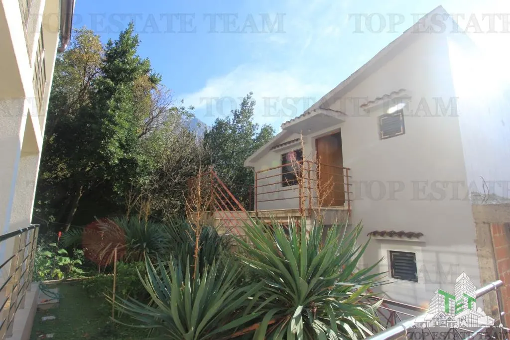 Villa for Sale in Kotor, Montenegro - foto 12