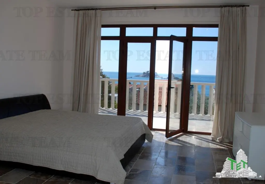 Villa for Sale in Budva, Montenegro - foto 8