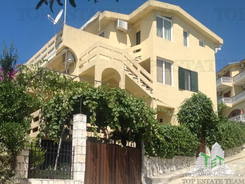 Villa for Sale in Bar, Montenegro - foto 3