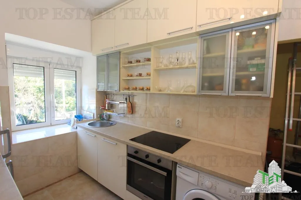 Apartment for Sale in Tivat, Montenegro - foto 7