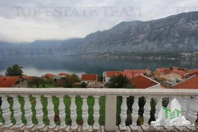 Casa de vanzare in Kotor Muntenegru - Kotor