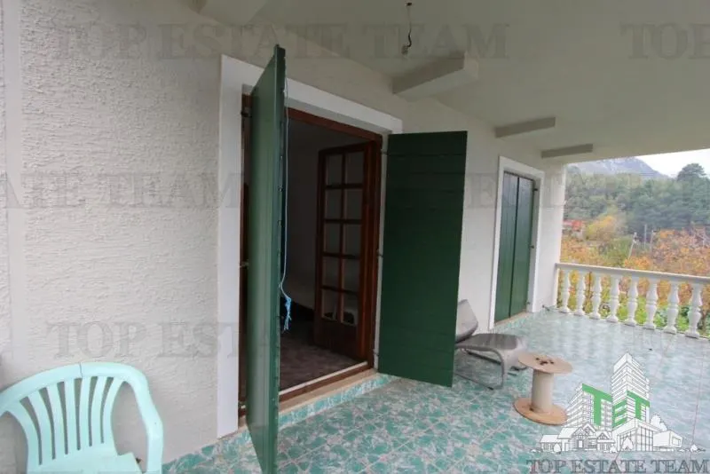 Villa for Sale in Kotor, Montenegro - foto 3