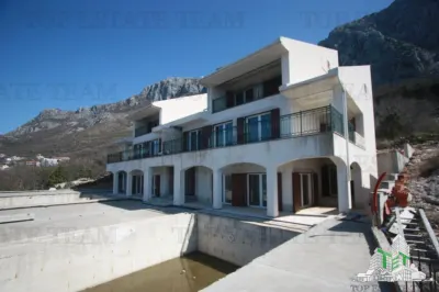 Vila de vanzare in Budva Muntenegru - Budva
