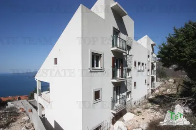 Villa for Sale in Budva, Montenegro - foto 2