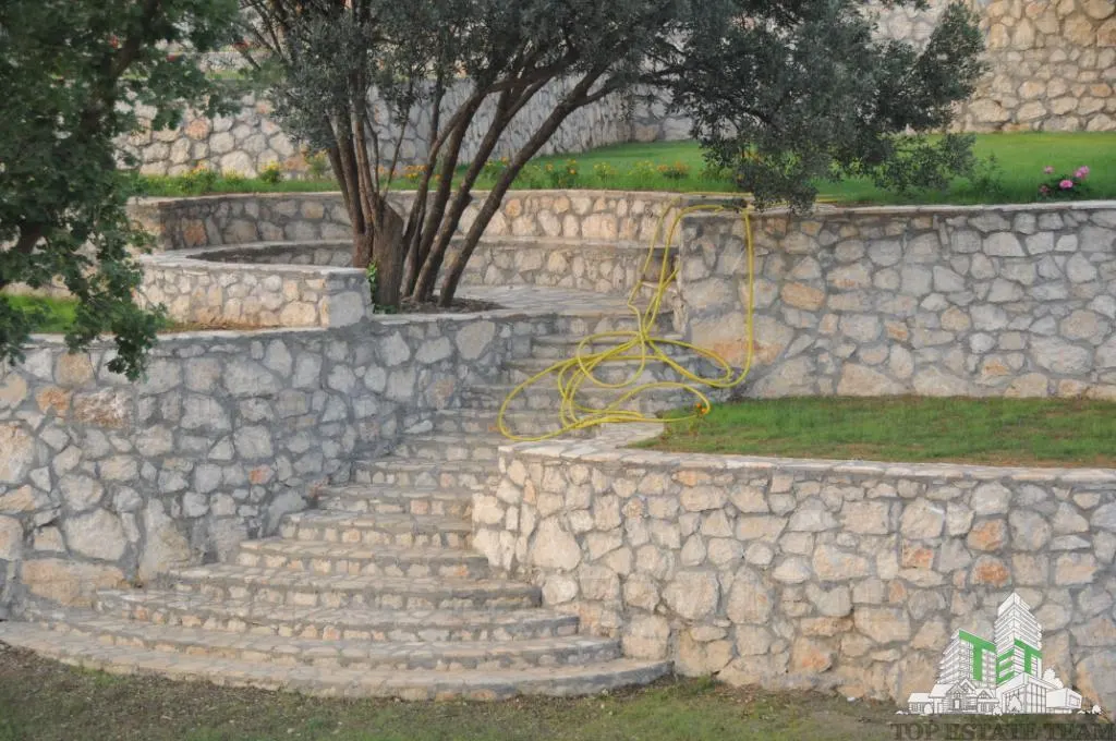 Villa for Sale in Budva, Montenegro - foto 6
