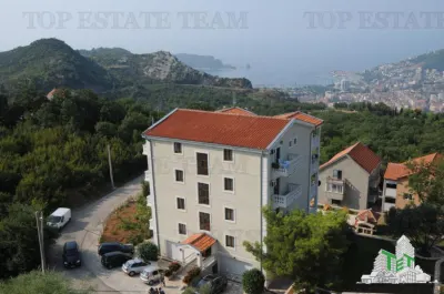 Villa for Sale in Budva, Montenegro - foto 9