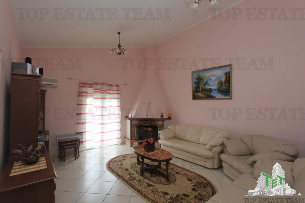 Apartment for Sale in Budva, Montenegro - foto 1
