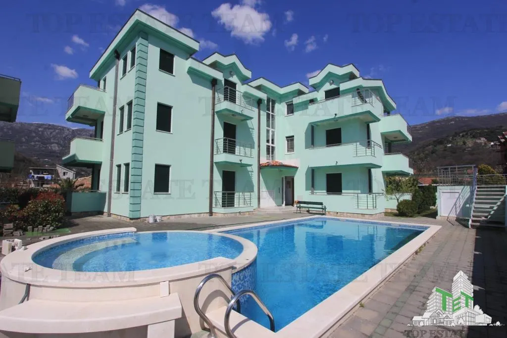 Apartament de vanzare in Herceg-Novi Muntenegru - foto 1