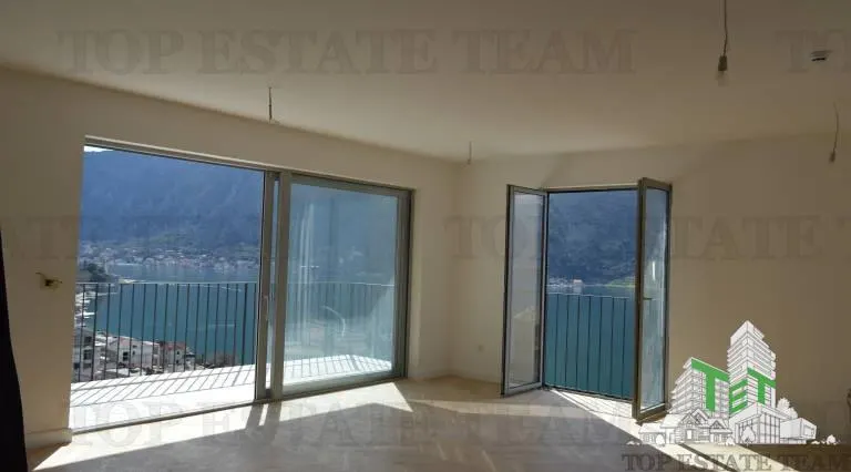 Apartament de vanzare in Kotor Muntenegru - foto 4