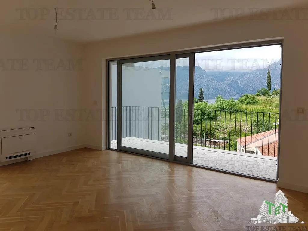 Apartament de vanzare in Kotor Muntenegru - foto 8
