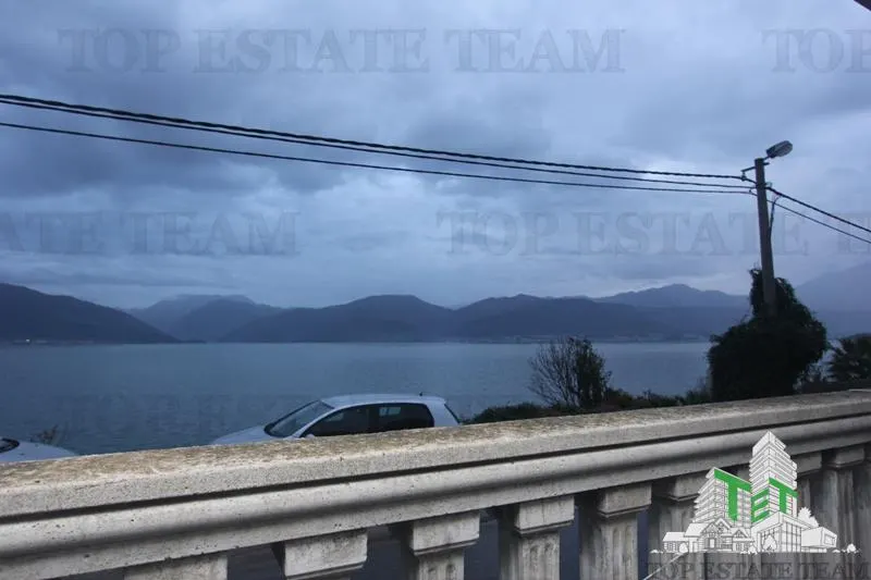 Villa for Sale in Tivat, Montenegro - foto 1