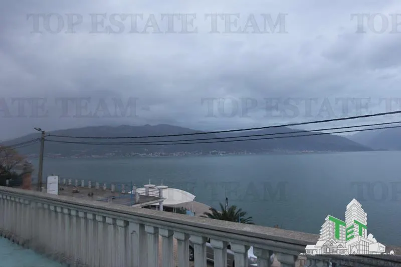 Villa for Sale in Tivat, Montenegro - foto 9