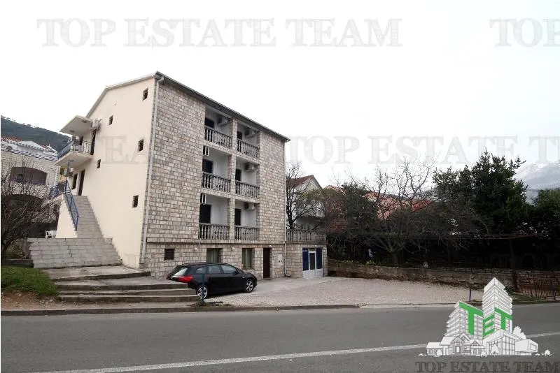 Villa for Sale in Budva, Montenegro - foto 2