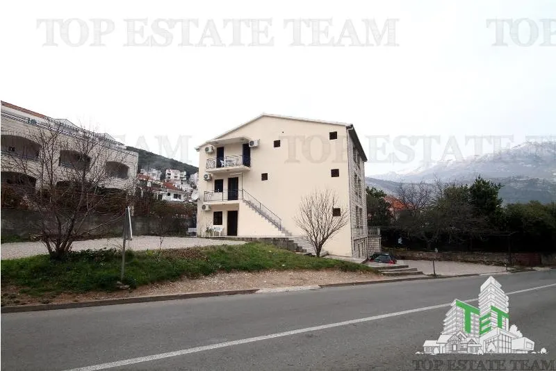 Villa for Sale in Budva, Montenegro - foto 4