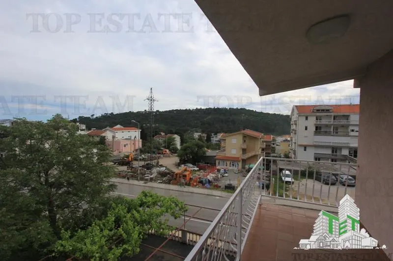 Villa for Sale in Bar, Montenegro - foto 13