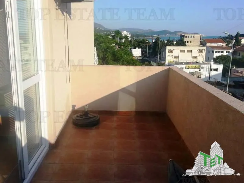 Villa for Sale in Bar, Montenegro - foto 3