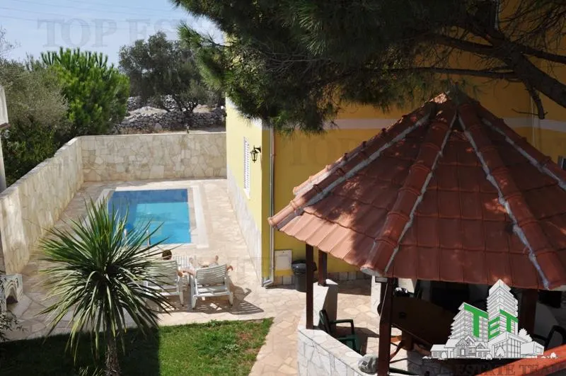 Villa for Sale in Tivat, Montenegro - foto 1