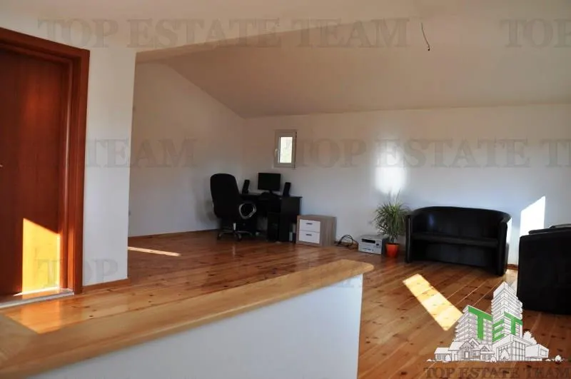 Casa de vanzare in Herceg-Novi Muntenegru - foto 11