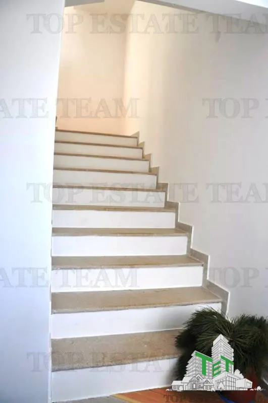 Casa de vanzare in Herceg-Novi Muntenegru - foto 13