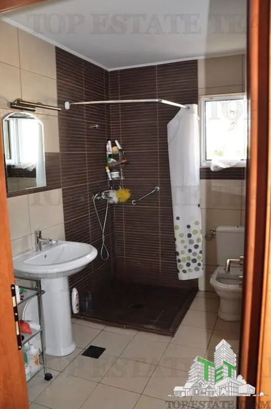Casa de vanzare in Herceg-Novi Muntenegru - foto 16