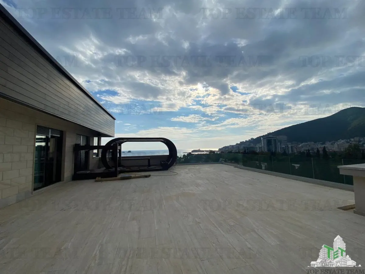 Apartment for Sale in Budva, Montenegro - foto 16
