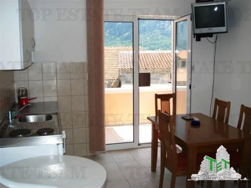 Apartment for Sale in Kotor, Montenegro - foto 2