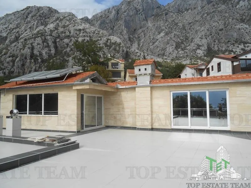 Vila de vanzare in Kotor Muntenegru - foto 9