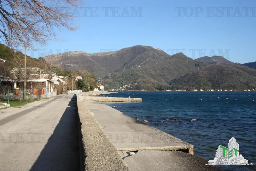 Apartment for Sale in Herceg-Novi, Montenegro - foto 12