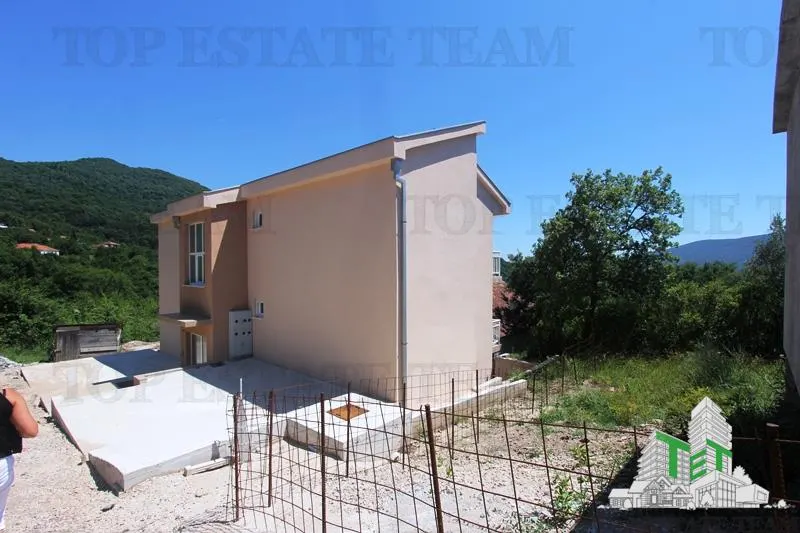 Casa de vanzare in Herceg-Novi Muntenegru - foto 1