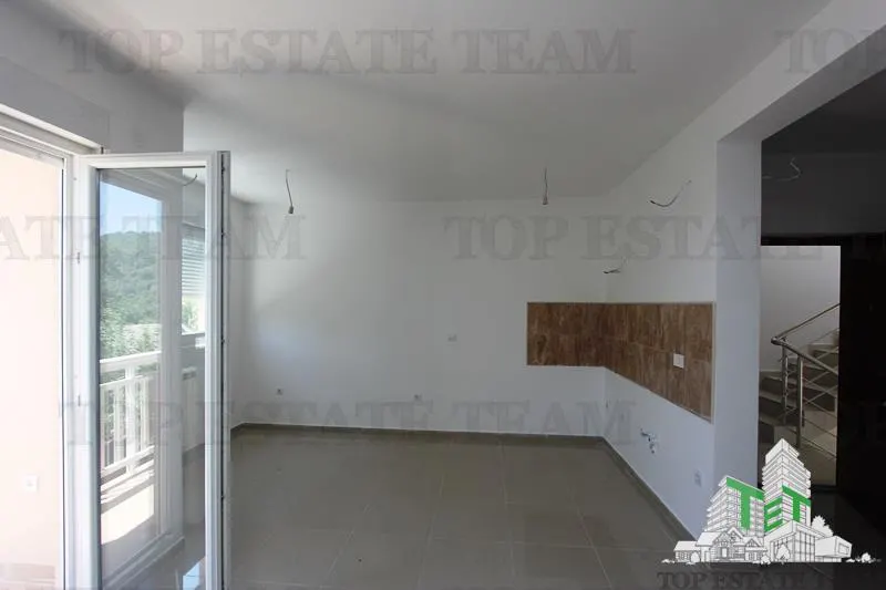 Casa de vanzare in Herceg-Novi Muntenegru - foto 8