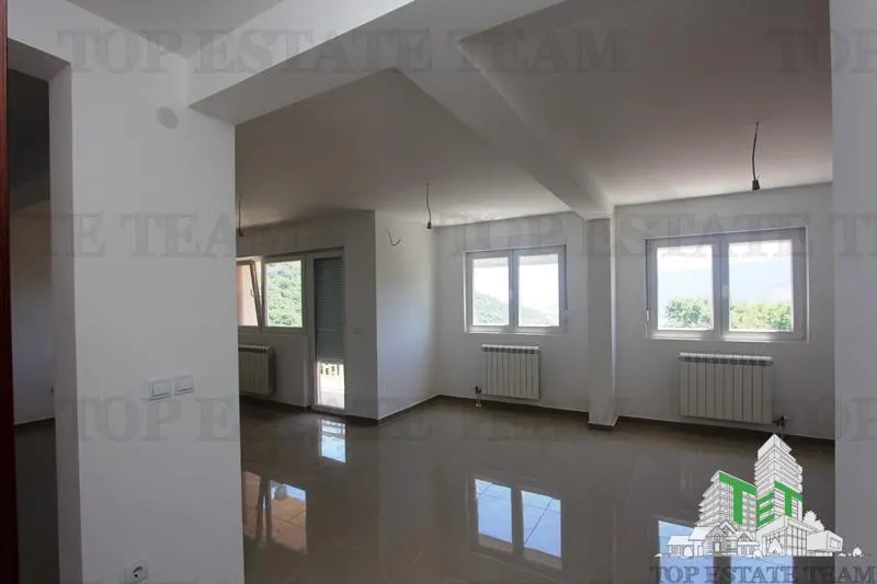Casa de vanzare in Herceg-Novi Muntenegru - foto 10