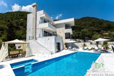 Casa de vanzare in Herceg-Novi Muntenegru - foto 1