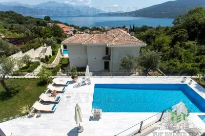 Casa de vanzare in Herceg-Novi Muntenegru - foto 2