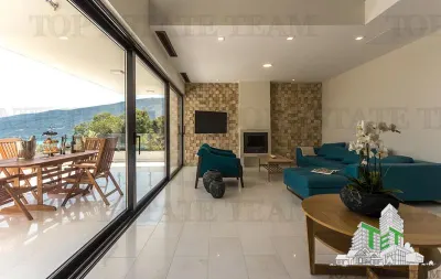 Casa de vanzare in Herceg-Novi Muntenegru - foto 12