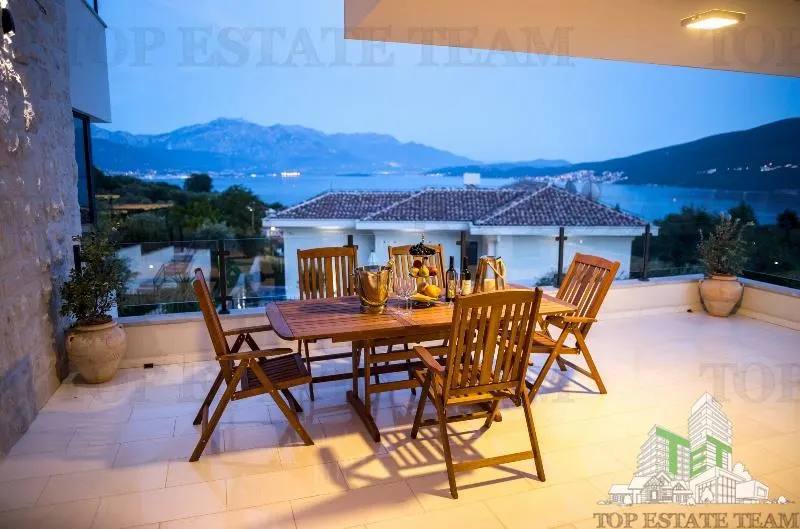 Casa de vanzare in Herceg-Novi Muntenegru - foto 8