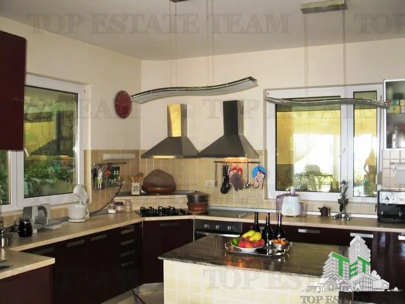Villa for Sale in Bar, Montenegro - foto 9