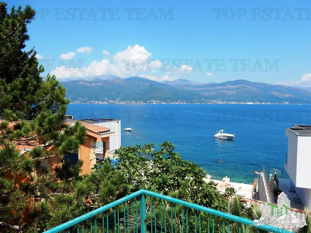 Casa de vanzare in Tivat Muntenegru - foto 16