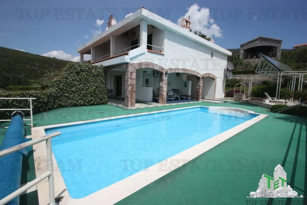 Casa de vanzare in Herceg-Novi Muntenegru - foto 12