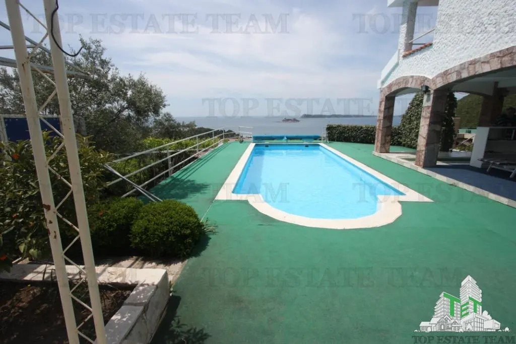Casa de vanzare in Herceg-Novi Muntenegru - foto 13