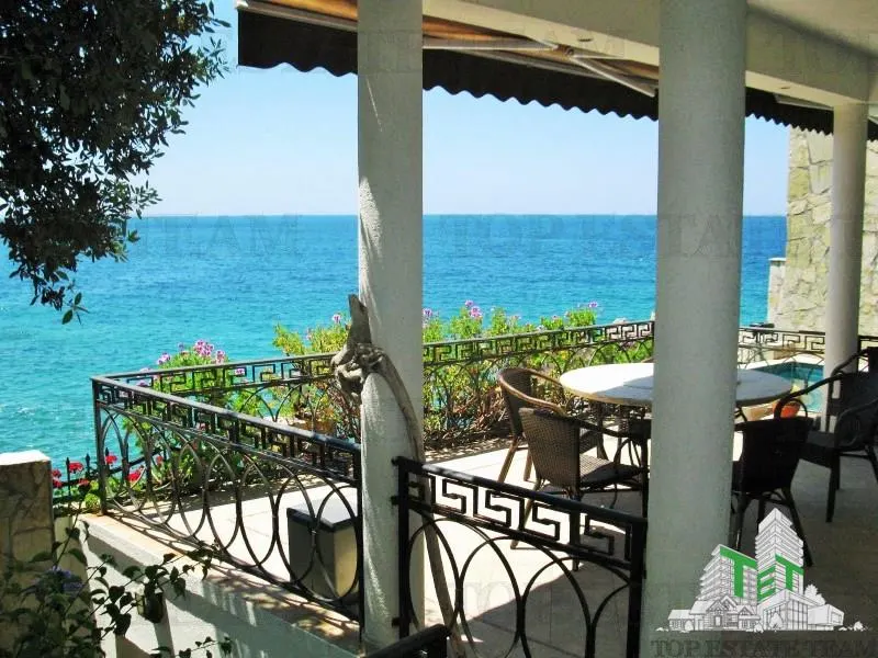 Apartment for Sale in Budva, Montenegro - foto 6