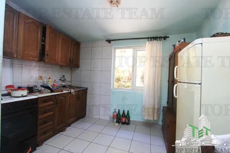 Villa for Sale in Bar, Montenegro - foto 3