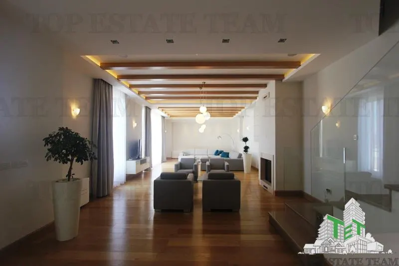 Villa for Sale in Budva, Montenegro - foto 16