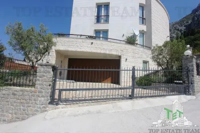 Villa for Sale in Budva, Montenegro - foto 4