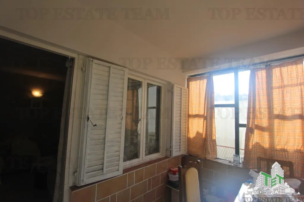 Casa de vanzare in Tivat Muntenegru - foto 3